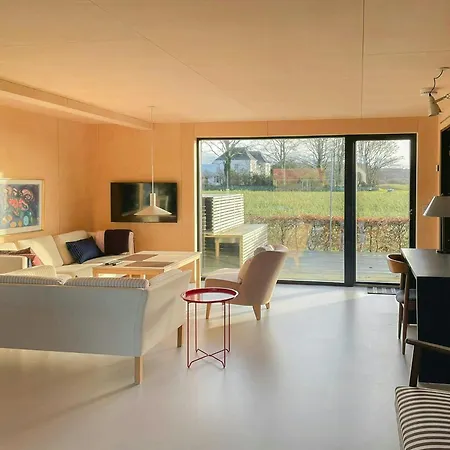 With View Of Helnaes Bay Feriehus