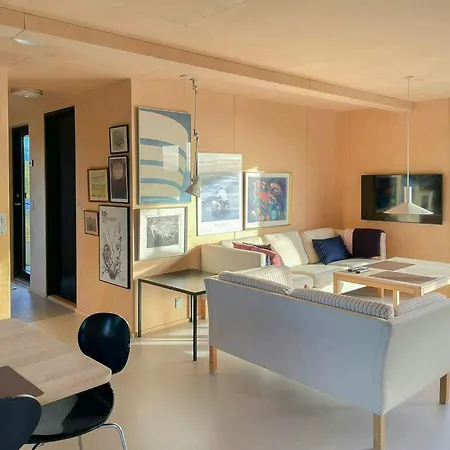 Feriehus With View Of Helnaes Bay *